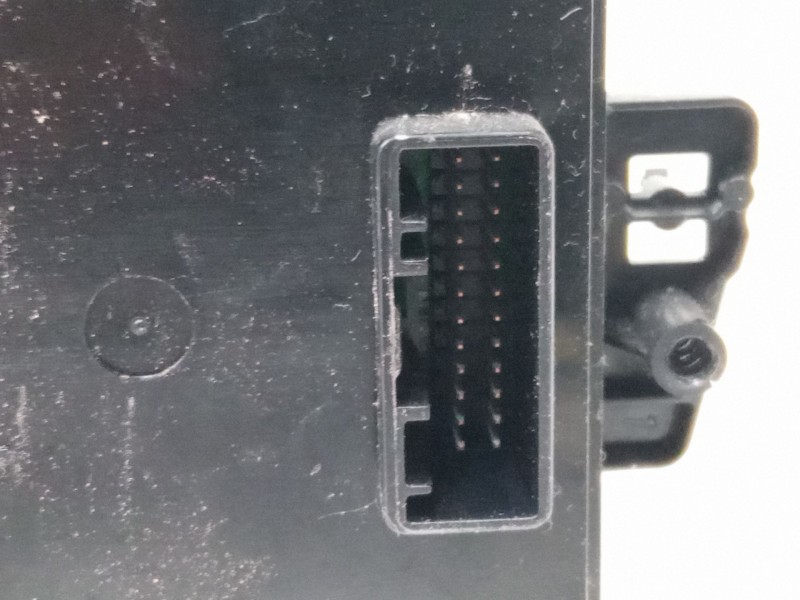 Recambio de mando climatizador para renault megane iii hatchback (bz0/1_, b3_) 1.6 16v (bz1b, bz1h) referencia OEM IAM T1001936V