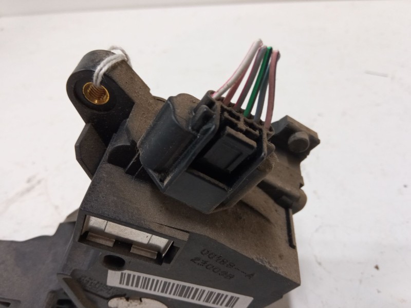 Recambio de pedal acelerador para renault megane iii hatchback (bz0/1_, b3_) 1.6 16v (bz1b, bz1h) referencia OEM IAM 180020022R 