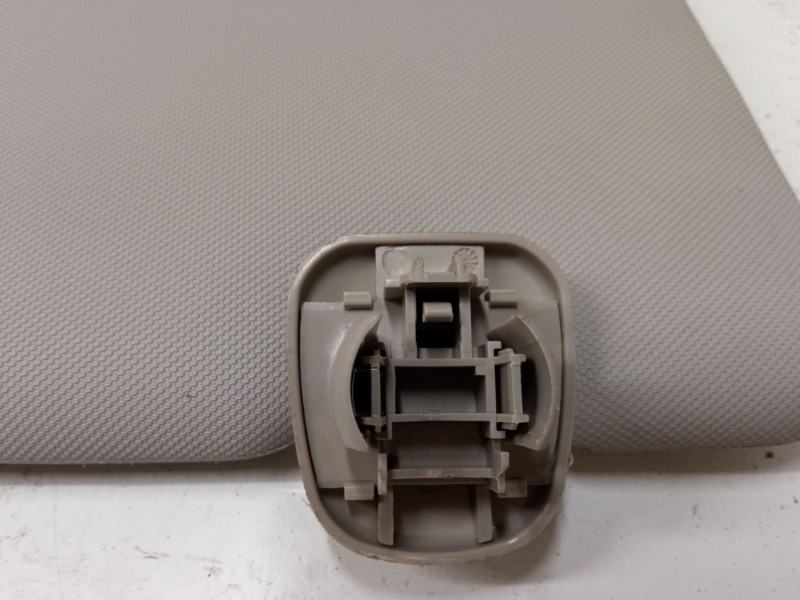 Recambio de parasol izquierdo para renault megane iii hatchback (bz0/1_, b3_) 1.6 16v (bz1b, bz1h) referencia OEM IAM   