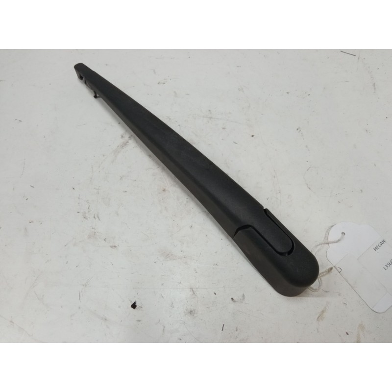 Recambio de brazo limpia trasero para renault megane iii hatchback (bz0/1_, b3_) 1.6 16v (bz1b, bz1h) referencia OEM IAM   