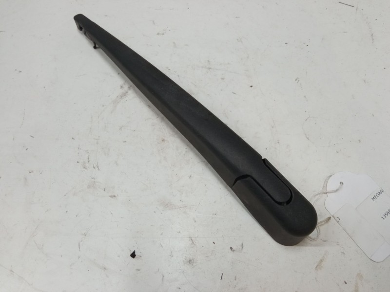 Recambio de brazo limpia trasero para renault megane iii hatchback (bz0/1_, b3_) 1.6 16v (bz1b, bz1h) referencia OEM IAM   