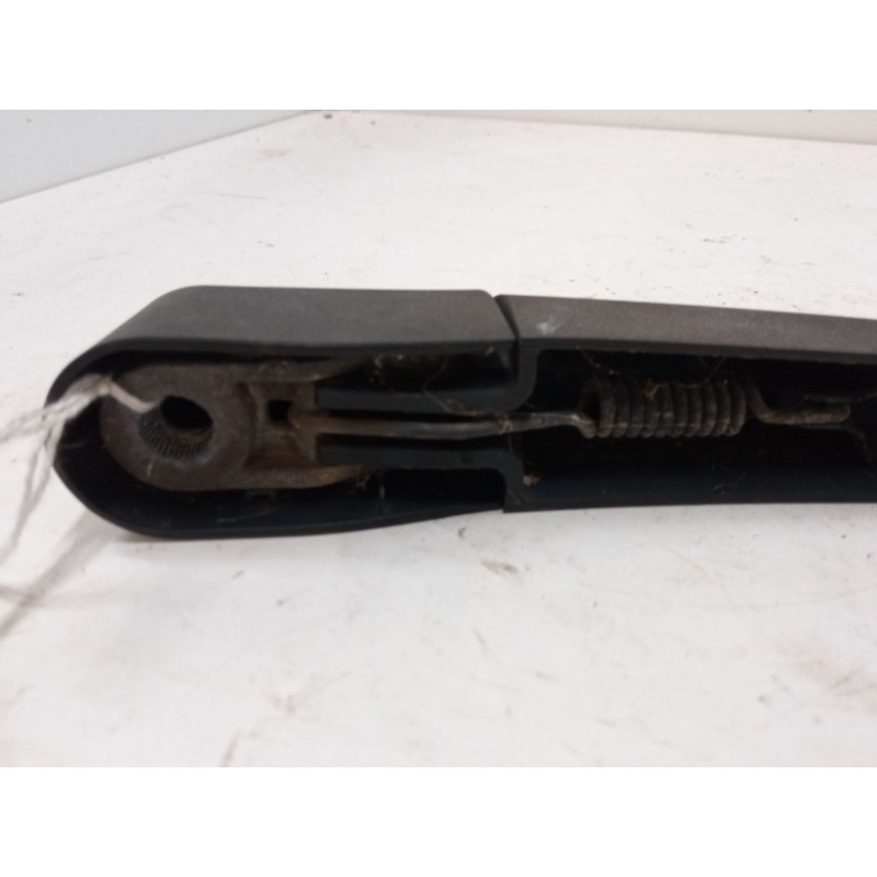 Recambio de brazo limpia trasero para renault megane iii hatchback (bz0/1_, b3_) 1.6 16v (bz1b, bz1h) referencia OEM IAM   