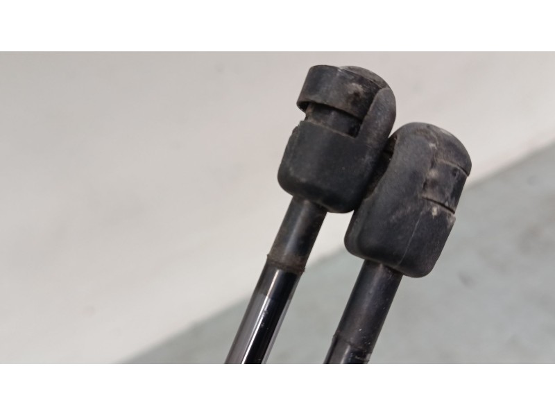 Recambio de amortiguadores malet/porton para ford fusion (ju_) 1.6 referencia OEM IAM   