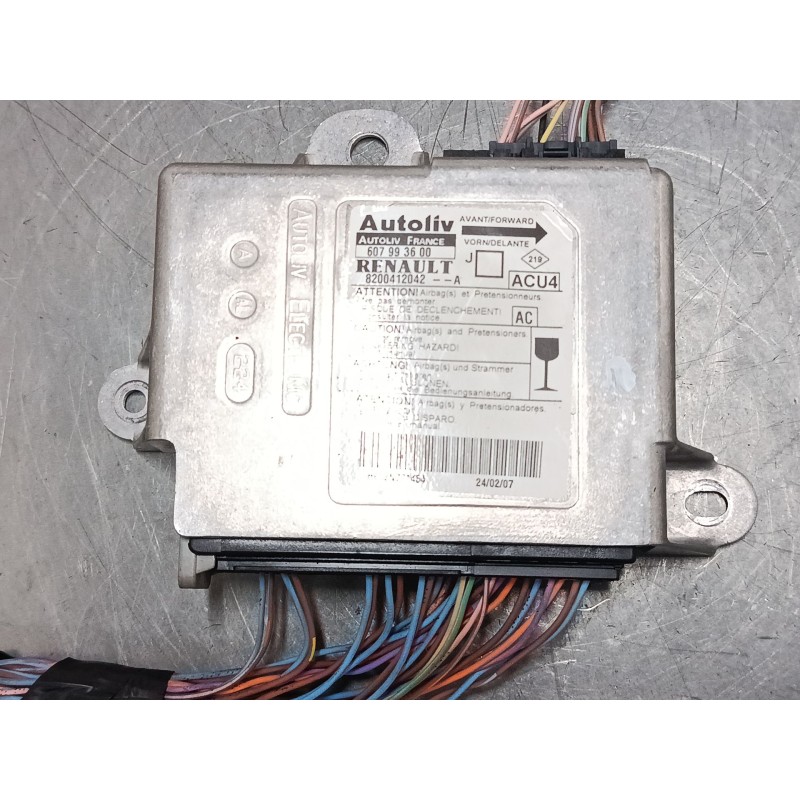 Recambio de centralita airbag para renault scénic ii (jm0/1_) 1.6 16v (jm1r) referencia OEM IAM 8200412042 607993600 