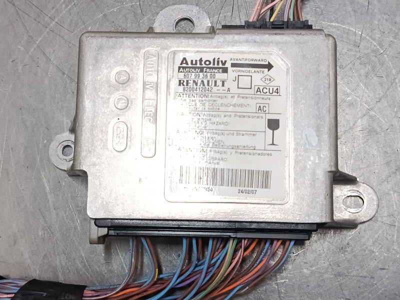 Recambio de centralita airbag para renault scénic ii (jm0/1_) 1.6 16v (jm1r) referencia OEM IAM 8200412042 607993600 