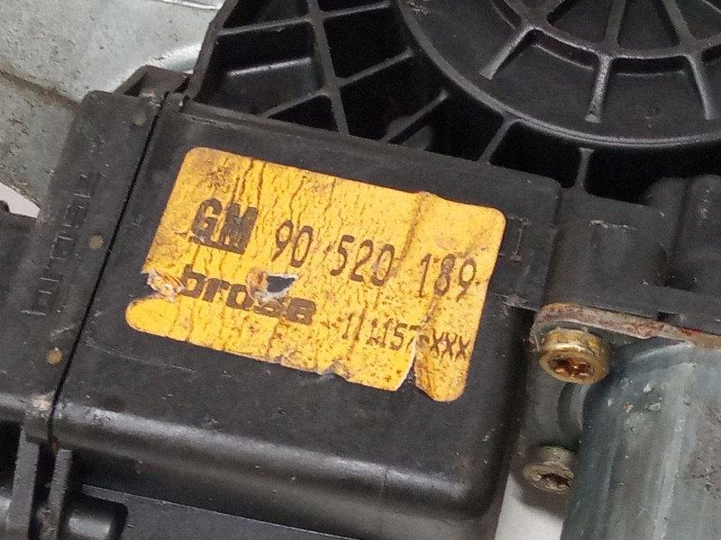 Recambio de elevalunas electrico izquierdo 3p para opel corsa b (s93) 1.7 d (f08, f68, m68) referencia OEM IAM 90520189  