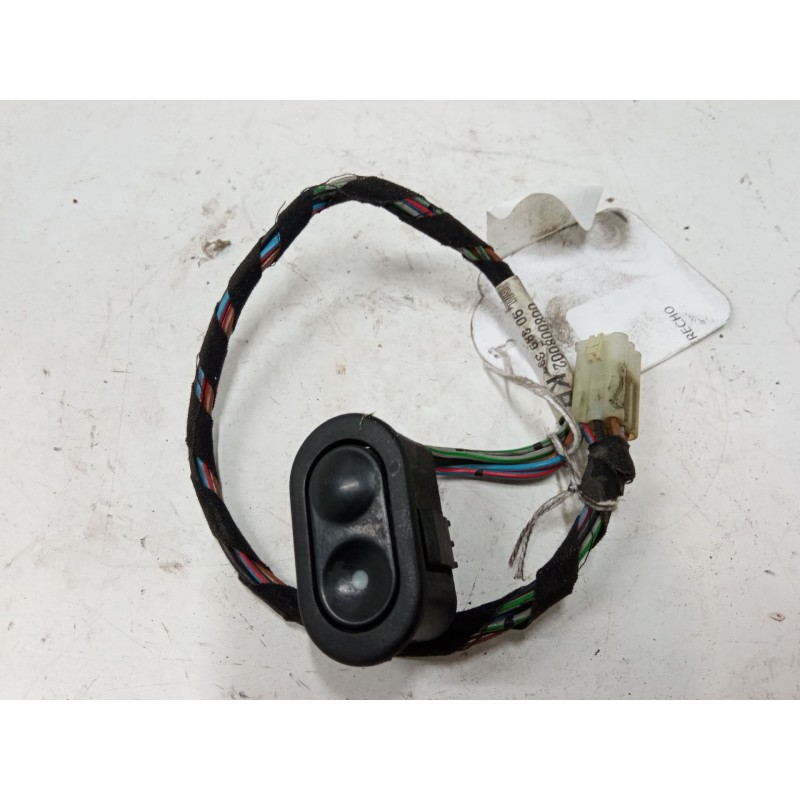 Recambio de mando elevalunas delantero derecho para opel corsa b (s93) 1.7 d (f08, f68, m68) referencia OEM IAM   