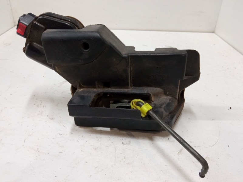 Recambio de cerradura puerta trasera izquierda para hyundai matrix (fc) 1.6 referencia OEM IAM   