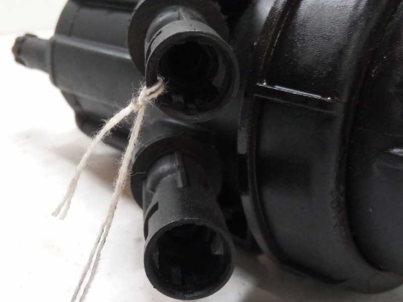 Recambio de cuerpo filtro gasoil para opel combo tour 1.3 cdti 16v referencia OEM IAM 13161902  