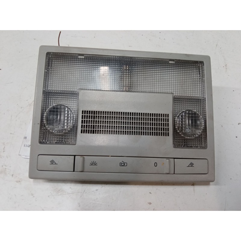 Recambio de luz interior delantera para volkswagen polo iv (9n_, 9a_) 1.4 tdi referencia OEM IAM 6Q0947105  