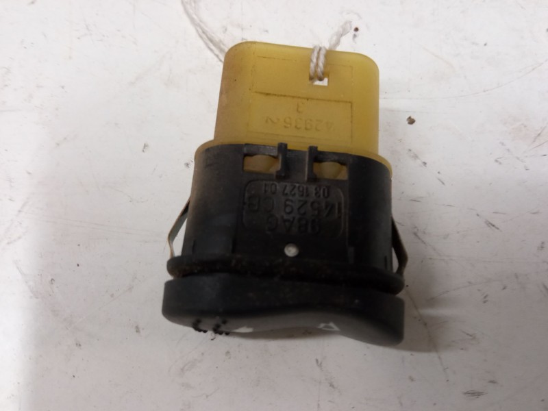 Recambio de mando elevalunas delantero derecho para ford focus i (daw, dbw) 1.6 16v referencia OEM IAM   