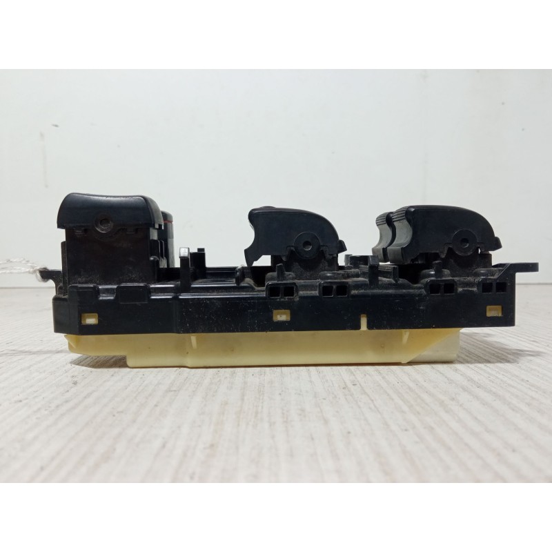 Recambio de mando elevalunas delantero izquierdo para toyota corolla verso (_e12_) 2.0 d-4d (cde120_) referencia OEM IAM   