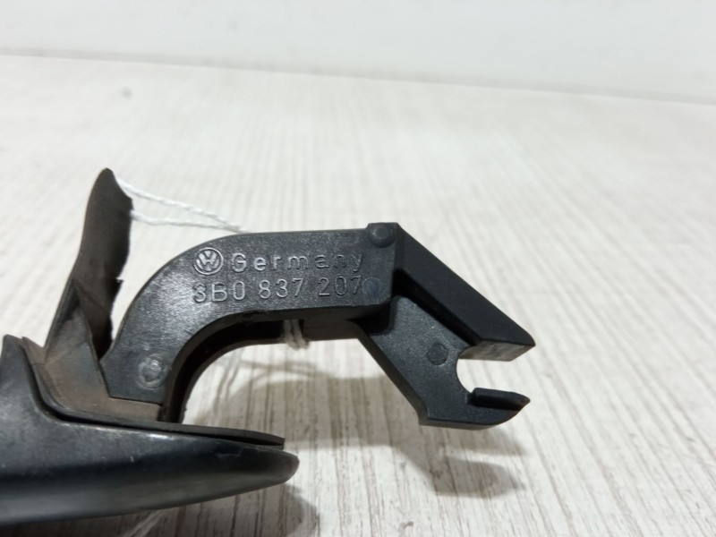 Recambio de maneta exterior puerta delantera izquierda para seat ibiza iii (6l1) 1.4 16v referencia OEM IAM 3B0837207  