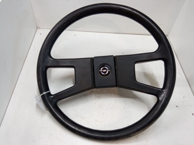 Recambio de volante para opel corsa a hatchback (s83) 1.3 s (f08, m08, f68, m68) referencia OEM IAM   