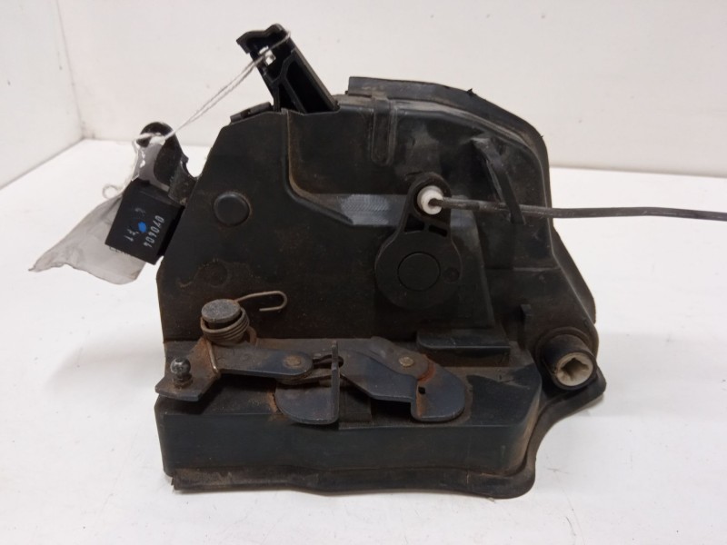 Recambio de cerradura puerta trasera derecha para bmw x5 (e53) 3.0 d referencia OEM IAM   