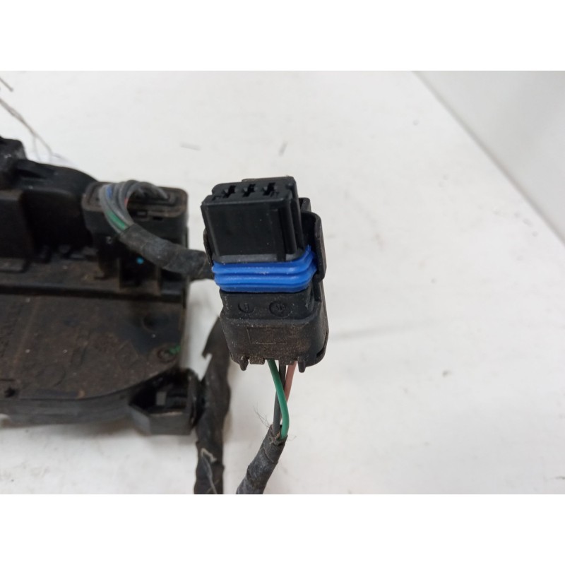 Recambio de cerradura puerta trasera derecha para renault megane iii hatchback (bz0/1_, b3_) 1.6 16v (bz1b, bz1h) referencia OEM