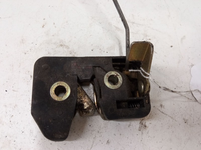 Recambio de cerradura maletero / porton para volkswagen golf iii 1.8 gl 19 rv - 2e referencia OEM IAM   