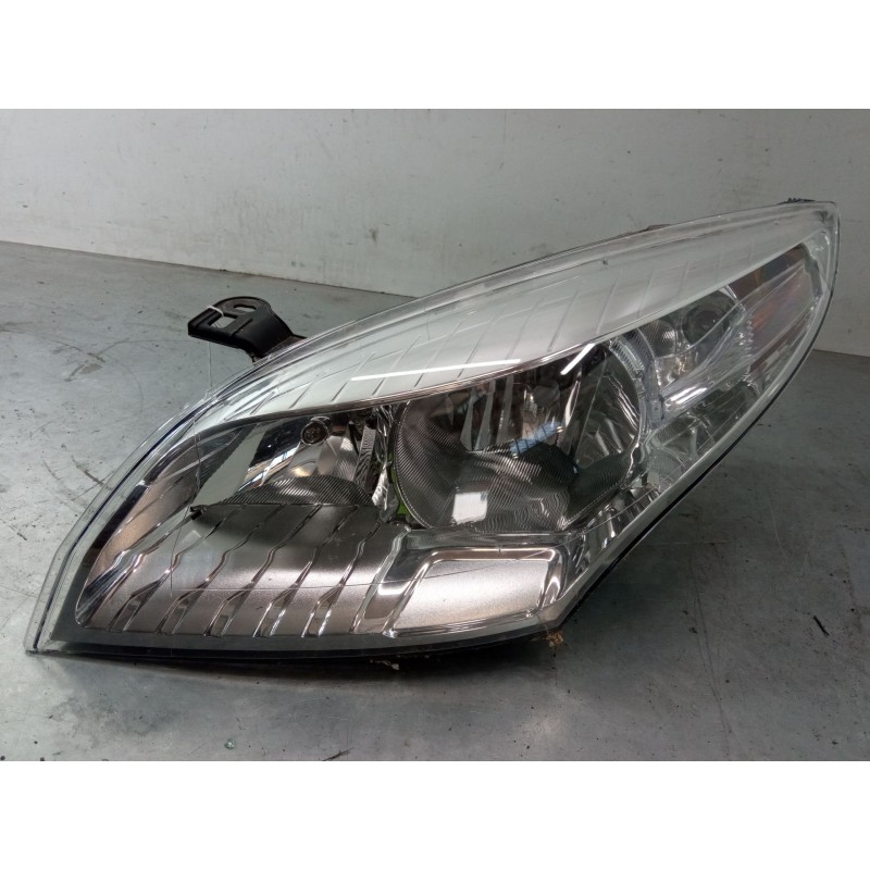 Recambio de faro izquierdo para renault megane iii hatchback (bz0/1_, b3_) 1.6 16v (bz1b, bz1h) referencia OEM IAM 130702310800 