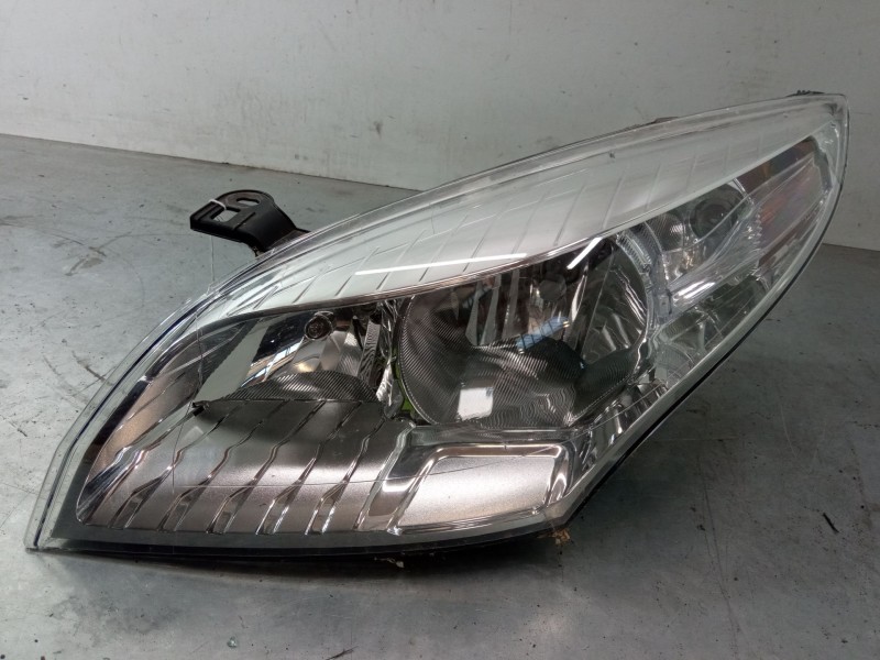 Recambio de faro izquierdo para renault megane iii hatchback (bz0/1_, b3_) 1.6 16v (bz1b, bz1h) referencia OEM IAM 130702310800 