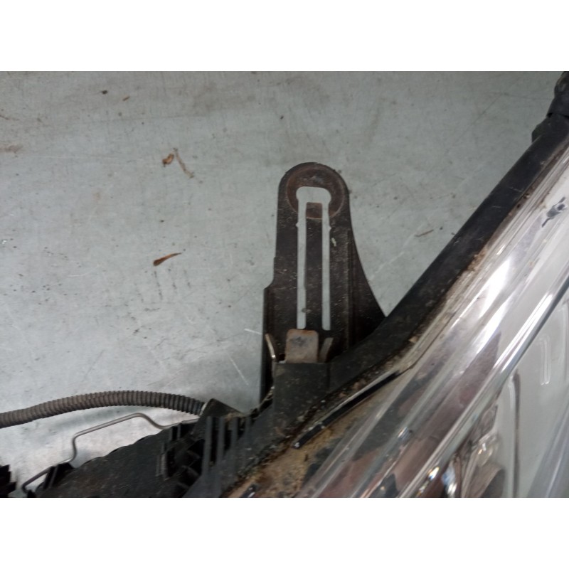 Recambio de faro izquierdo para renault megane iii hatchback (bz0/1_, b3_) 1.6 16v (bz1b, bz1h) referencia OEM IAM 130702310800 