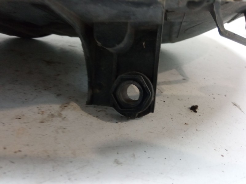 Recambio de faro izquierdo para volkswagen polo iv (9n_, 9a_) 1.4 tdi referencia OEM IAM   