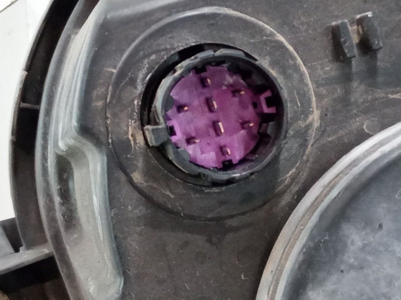 Recambio de faro derecho para fiat doblo cargo (263_) 1.3 d multijet referencia OEM IAM 51810671  