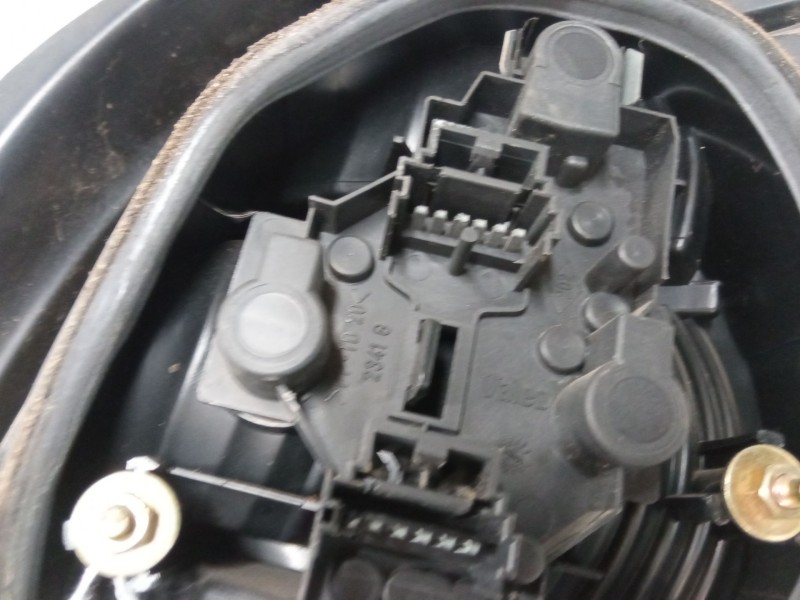 Recambio de piloto trasero izquierdo para renault megane scénic (ja0/1_) 1.6 16v (ja0b, ja04, ja11, ja00) referencia OEM IAM   