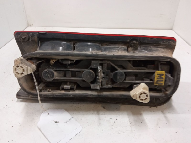 Recambio de piloto trasero derecho para opel combo tour 1.3 cdti 16v referencia OEM IAM   