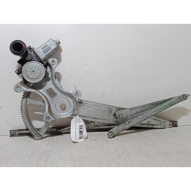 Recambio de elevalunas electrico delantero derecho para toyota corolla verso (_e12_) 2.0 d-4d (cde120_) referencia OEM IAM 85710