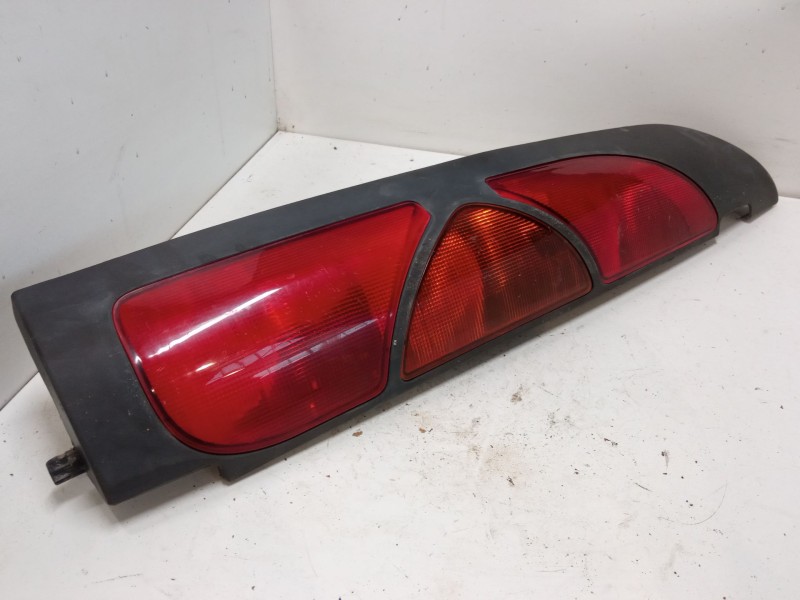 Recambio de piloto trasero izquierdo para renault kangoo express (fc0/1_) d 65 1.9 (fc0e, fc02, fc0j, fc0n) referencia OEM IAM  