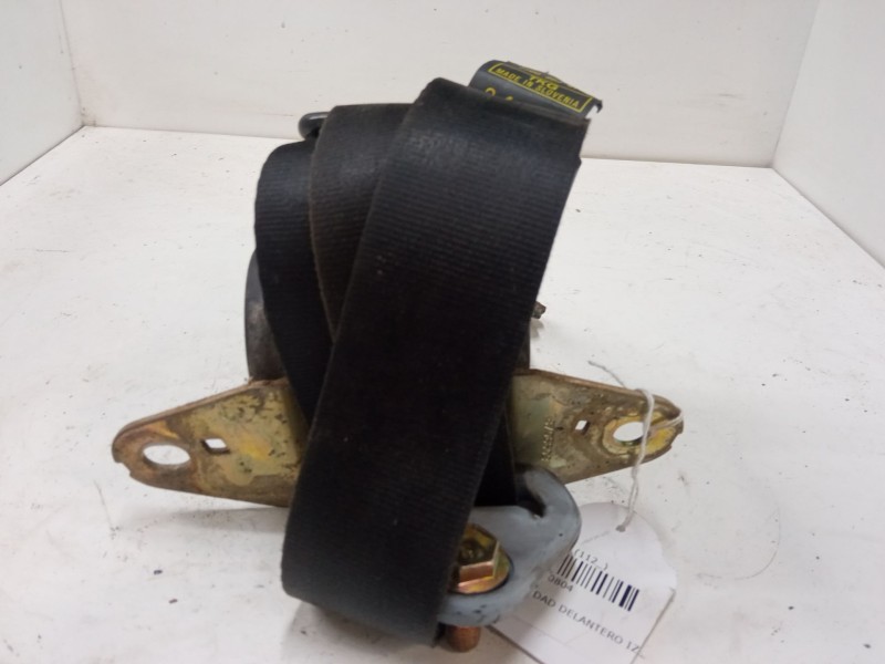 Recambio de cinturon seguridad delantero izquierdo para renault 4 (112_) 1.1 (1128, s128) referencia OEM IAM 7700802814  