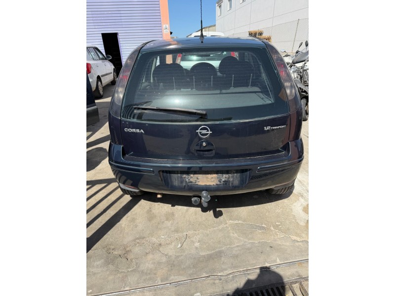 opel corsa c (x01) del año 2005
