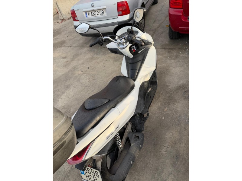 honda www125ex del año 2011