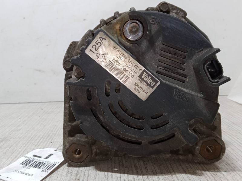 Recambio de alternador para nissan primastar furgoneta (x83) 1.9 dci 80 referencia OEM IAM 8200086130  