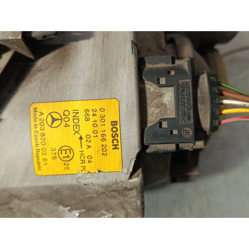 Recambio de faro derecho para mercedes-benz clase c (w203) c 220 cdi (203.006) referencia OEM IAM A2038200261 0301166202 