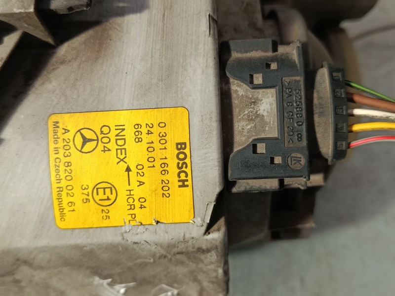 Recambio de faro derecho para mercedes-benz clase c (w203) c 220 cdi (203.006) referencia OEM IAM A2038200261 0301166202 