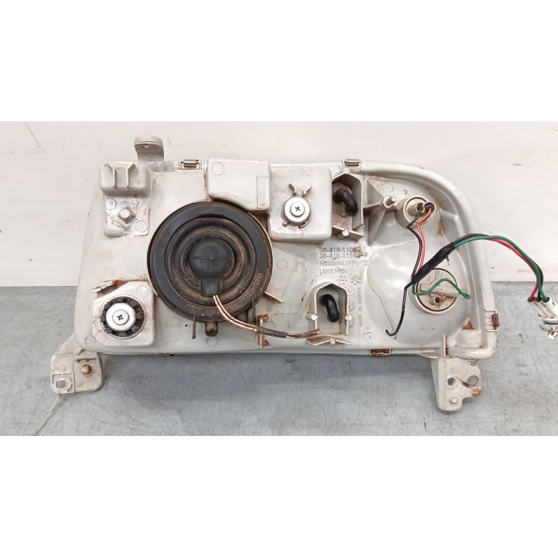 Recambio de faro derecho para suzuki grand vitara i (ft, ht) 2.0 hdi 110 16v 4x4 (sq 420d) referencia OEM IAM 083181105R  