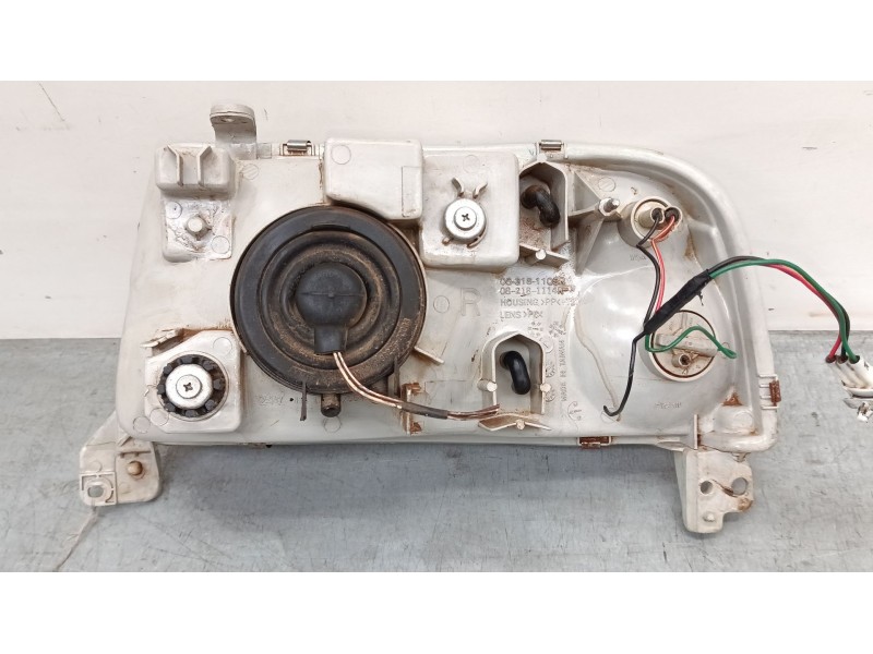 Recambio de faro derecho para suzuki grand vitara i (ft, ht) 2.0 hdi 110 16v 4x4 (sq 420d) referencia OEM IAM 083181105R  
