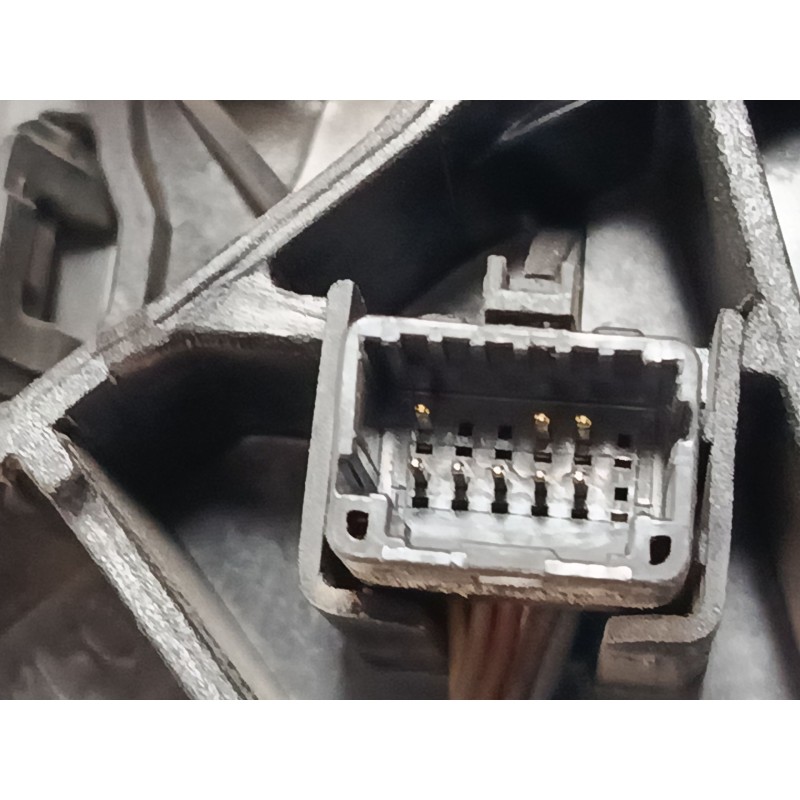 Recambio de retrovisor electrico derecho abatible para renault megane iii grandtour (kz0/1) 1.2 tce (kz2b, kz11) referencia OEM 