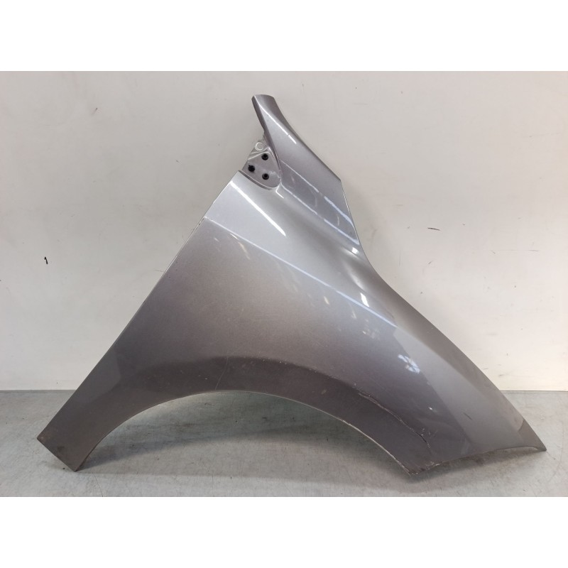 Recambio de aleta delantera derecha para renault megane iii grandtour (kz0/1) 1.2 tce (kz2b, kz11) referencia OEM IAM 631005149R