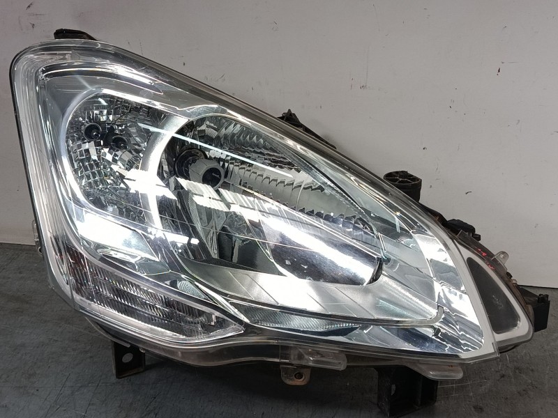 Recambio de faro derecho para citroën berlingo multispace (b9) 1.6 hdi 90 referencia OEM IAM 085521129R  