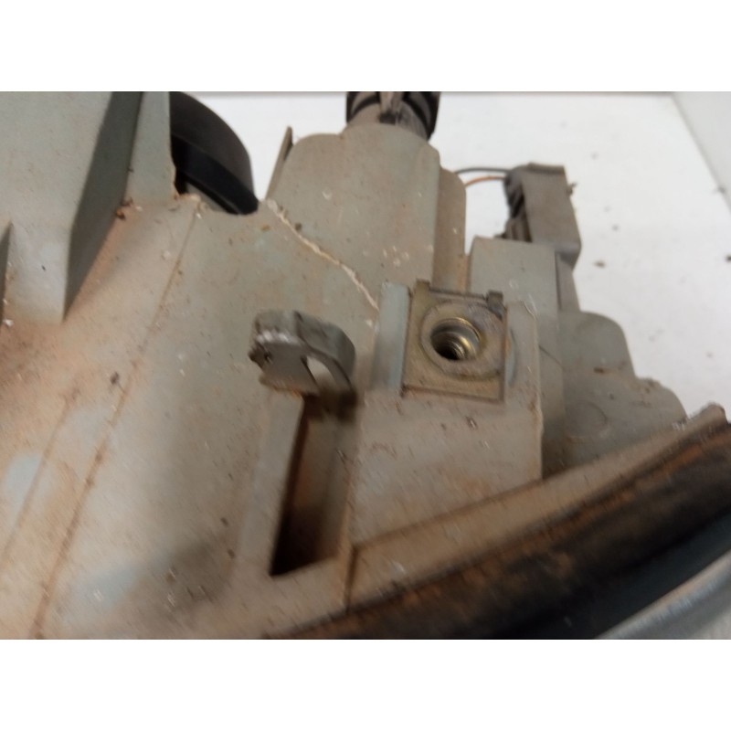 Recambio de faro izquierdo para renault clio i (b/c57_, 5/357_) 1.2 (5/357y, 5/357k) referencia OEM IAM 086196  