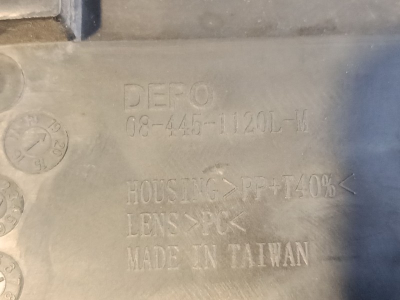 Recambio de faro izquierdo para seat ibiza iv sc (6j1, 6p5) 1.9 tdi referencia OEM IAM 084451120LM  