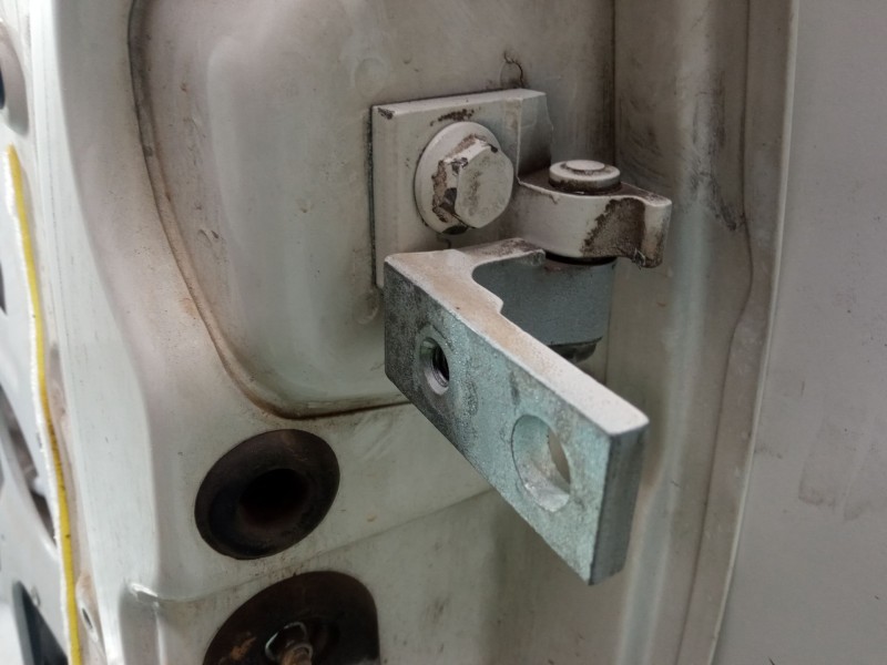 Recambio de puerta delantera izquierda para fiat doblo cargo (263_) 1.3 d multijet referencia OEM IAM   