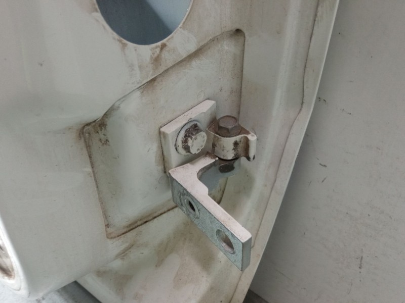 Recambio de puerta delantera izquierda para fiat doblo cargo (263_) 1.3 d multijet referencia OEM IAM   