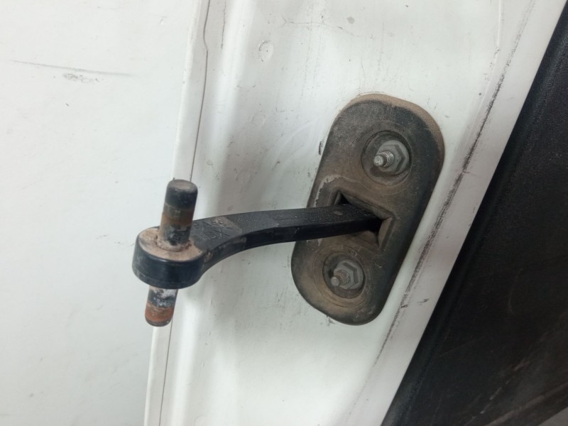Recambio de porton trasero derecho para fiat doblo cargo (263_) 1.3 d multijet referencia OEM IAM   