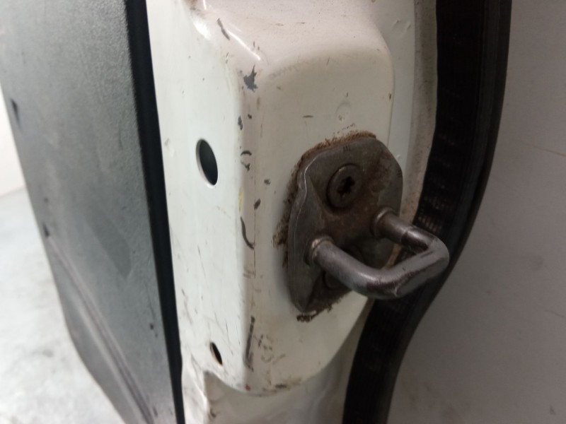 Recambio de porton trasero derecho para fiat doblo cargo (263_) 1.3 d multijet referencia OEM IAM   