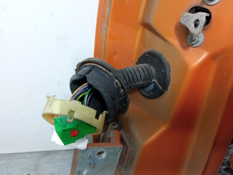 Recambio de puerta delantera derecha para citroën c3 pluriel (hb_) 1.4 referencia OEM IAM   