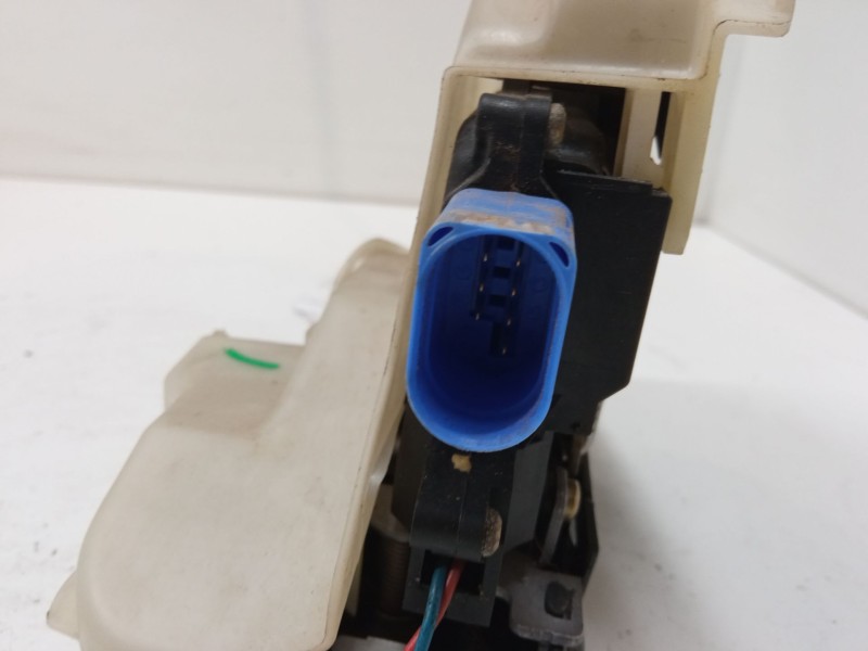 Recambio de cerradura puerta trasera derecha para volkswagen golf v (1k1) 1.9 tdi 4motion referencia OEM IAM   