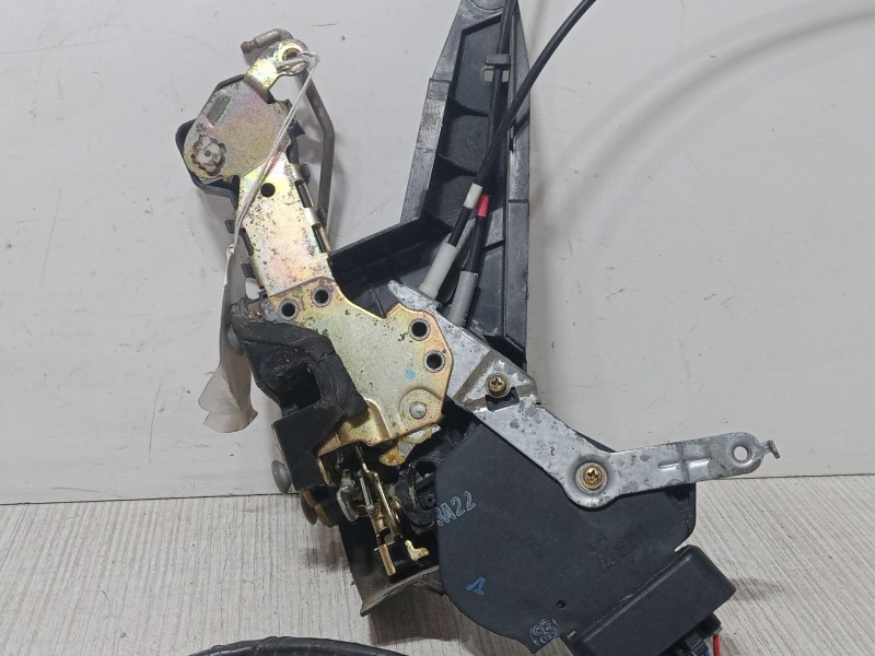 Recambio de cerradura puerta delantera izquierda para toyota corolla verso (_e12_) 2.0 d-4d (cde120_) referencia OEM IAM   